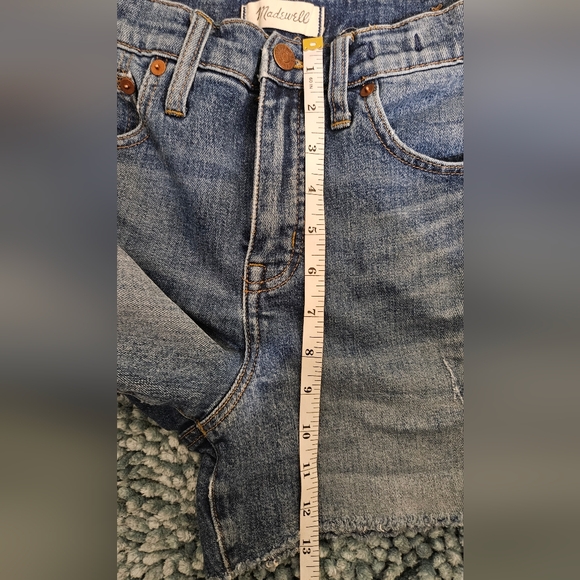 Madewell Blue Denim Shorts Raw Hem Women’s Casual HIGH- RISE - Picture 12 of 13